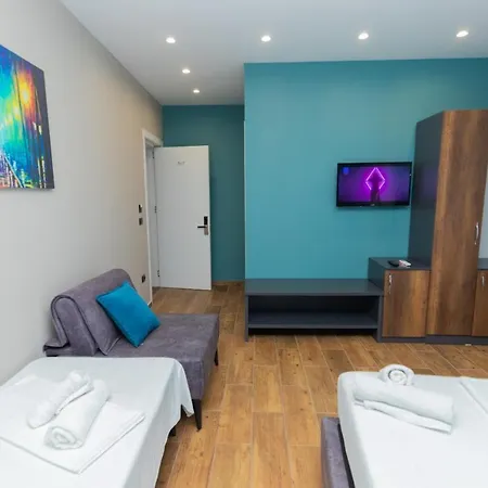 Viroi Hotel Radhimë